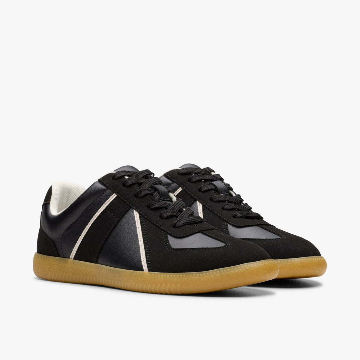 Clarks Top Pick / Nykole Step Black