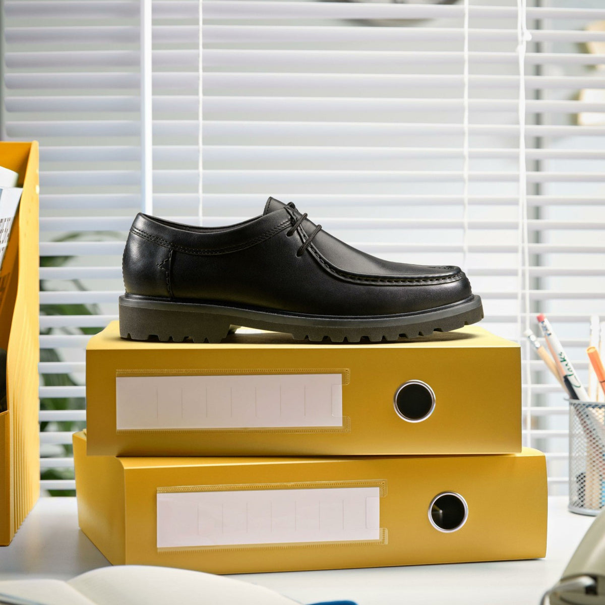 Clarks Great Value / Berwick Seam Black Leather
