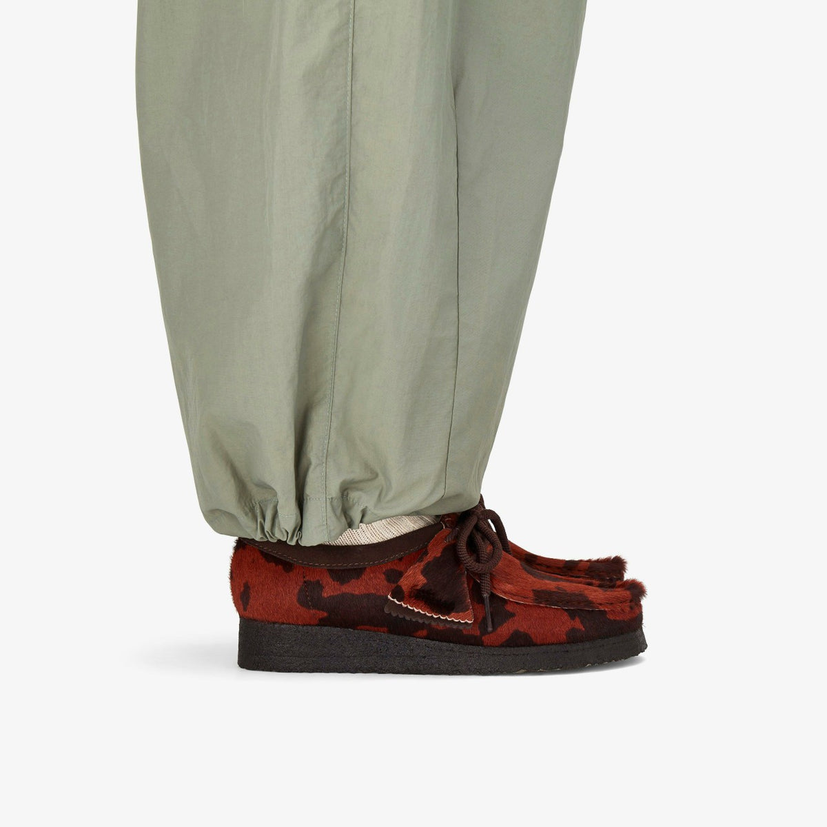 Clarks New / Wallabee Brown Cow Print