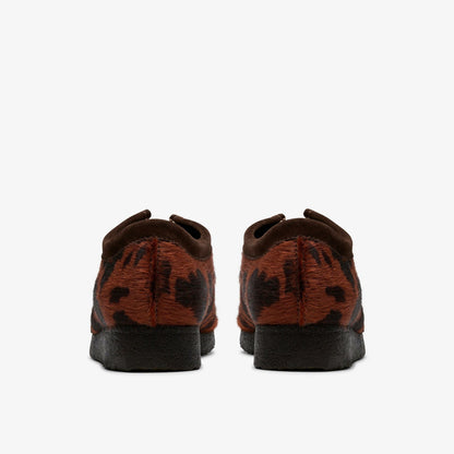 Clarks New / Wallabee Brown Cow Print