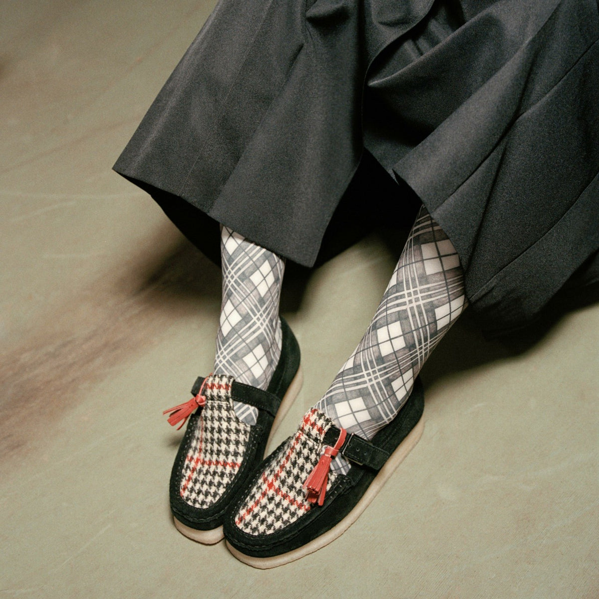 Clarks Trusted / Wallabee T Bar Black Tweed Combination