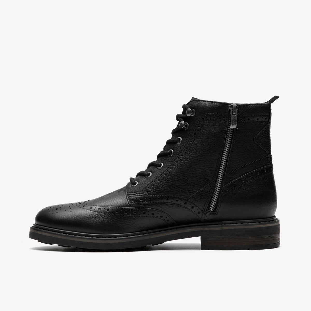 Clarks Top Pick / Newford Lace Boot Black Leather