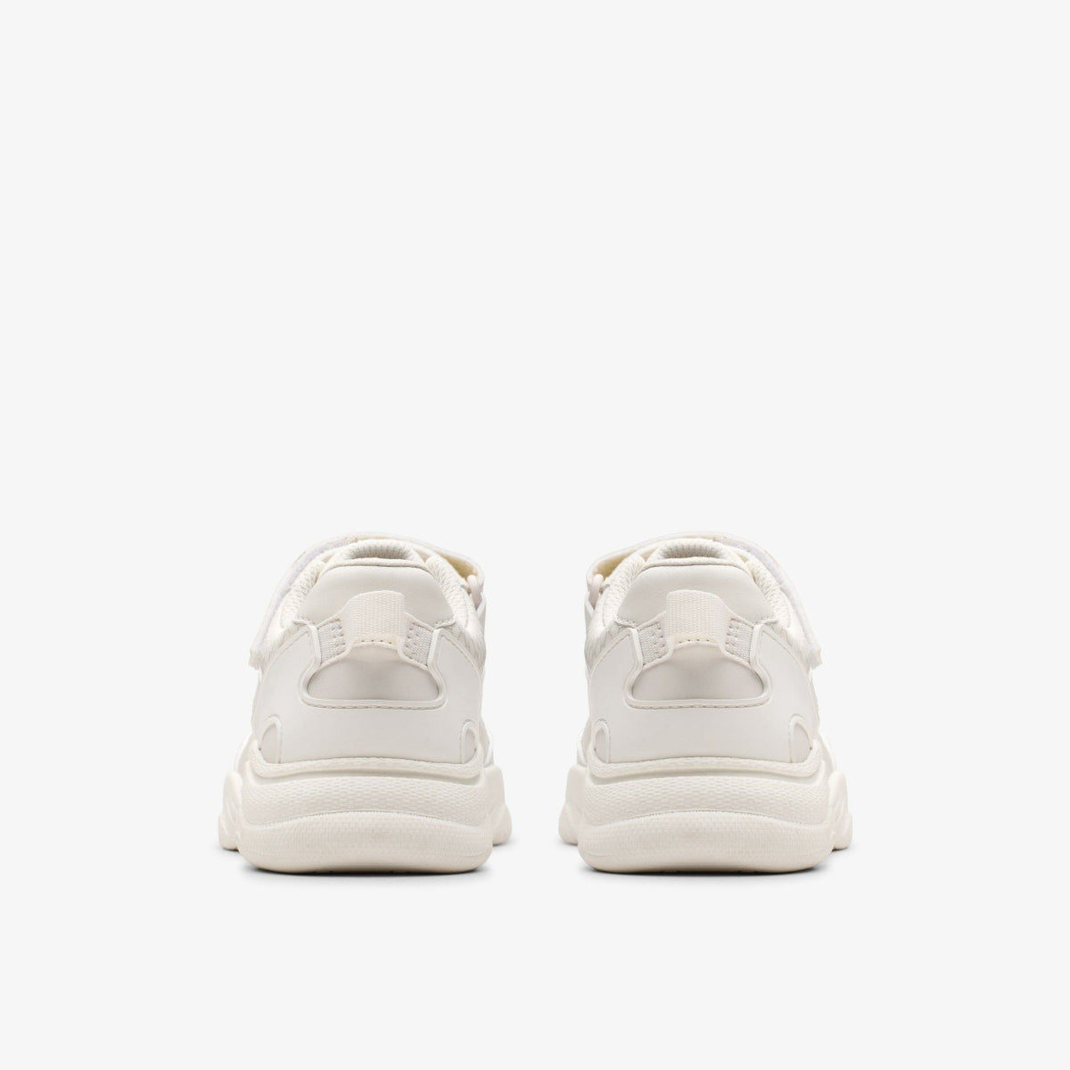 Clarks Hot Sale / Feather Pace Kid White