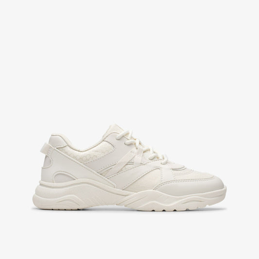 Clarks Trending / Feather Pace Older White