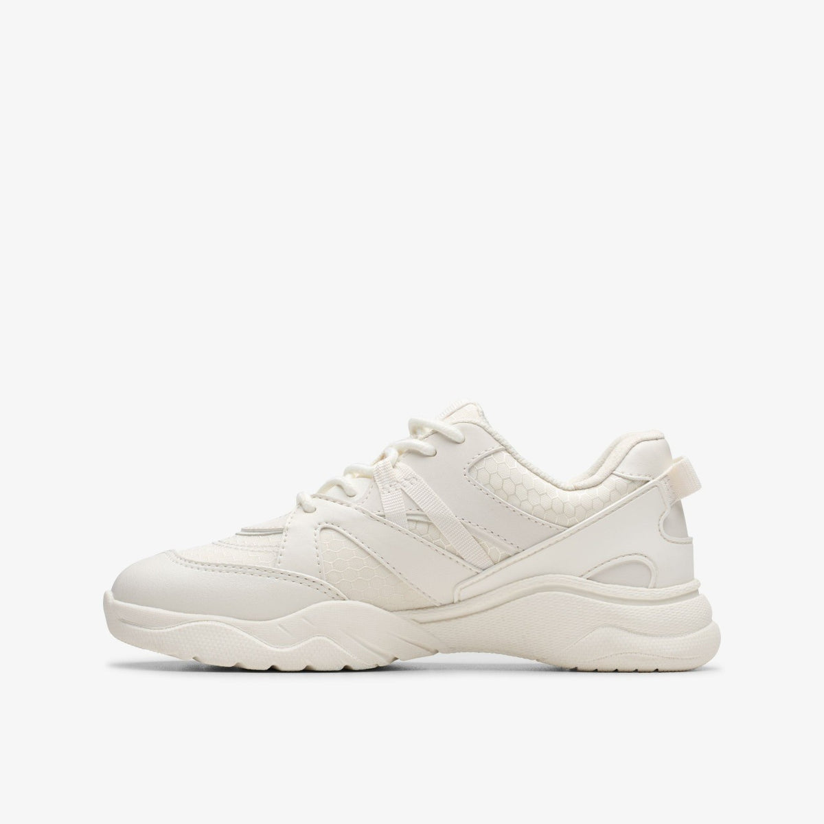 Clarks Trending / Feather Pace Older White