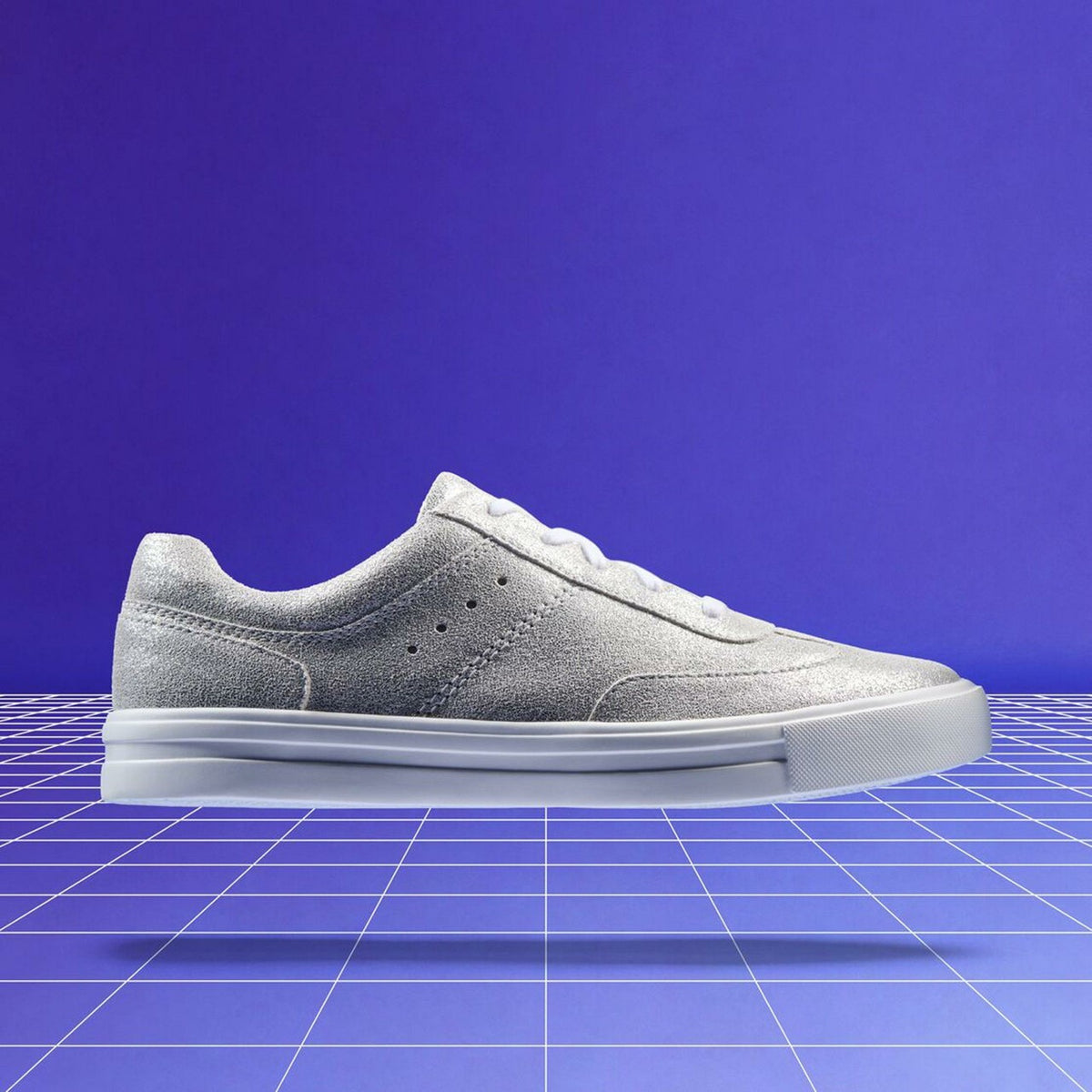 Clarks Classic / Makea Court Metallic Leather