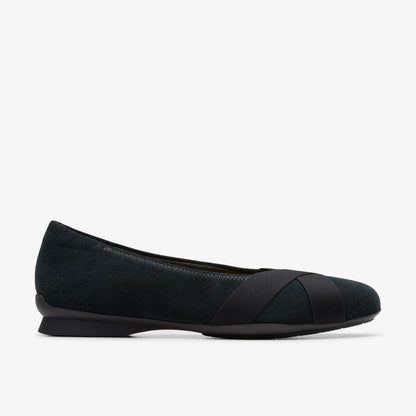 Clarks Top Pick / Jazmynn Gem Black Suede