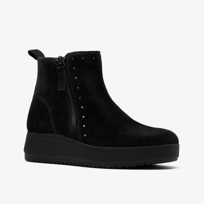 Clarks Recommended / Zylah Willow Black Suede