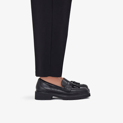 Clarks Discount / Lauryl Tassel Black Leather