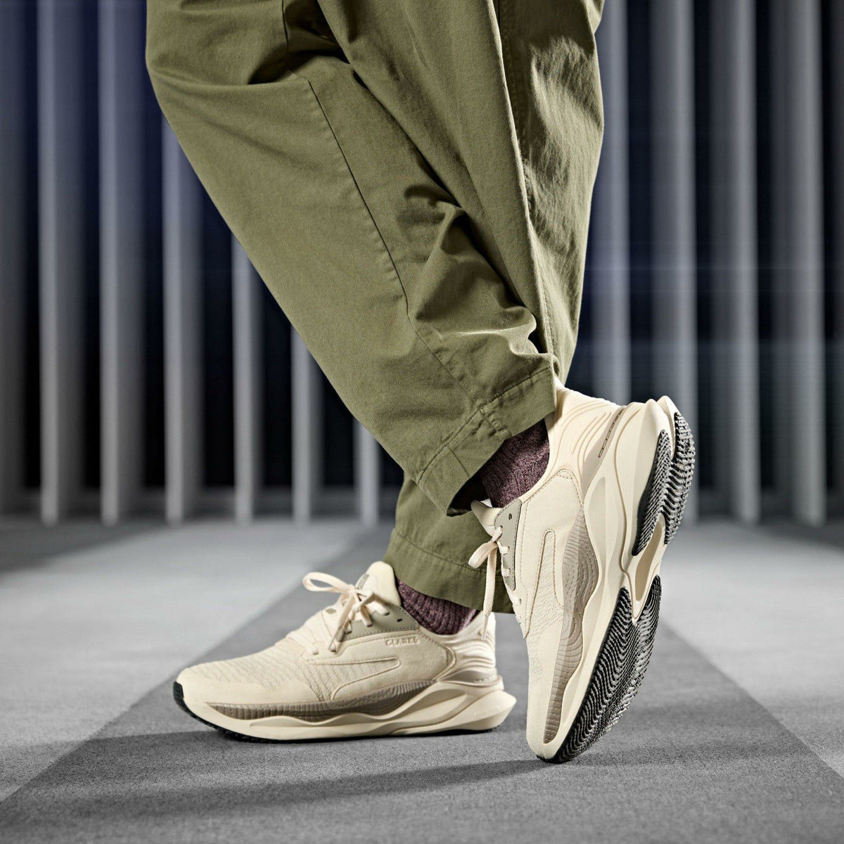 Clarks Signature / Clarks Pace Off White Combination