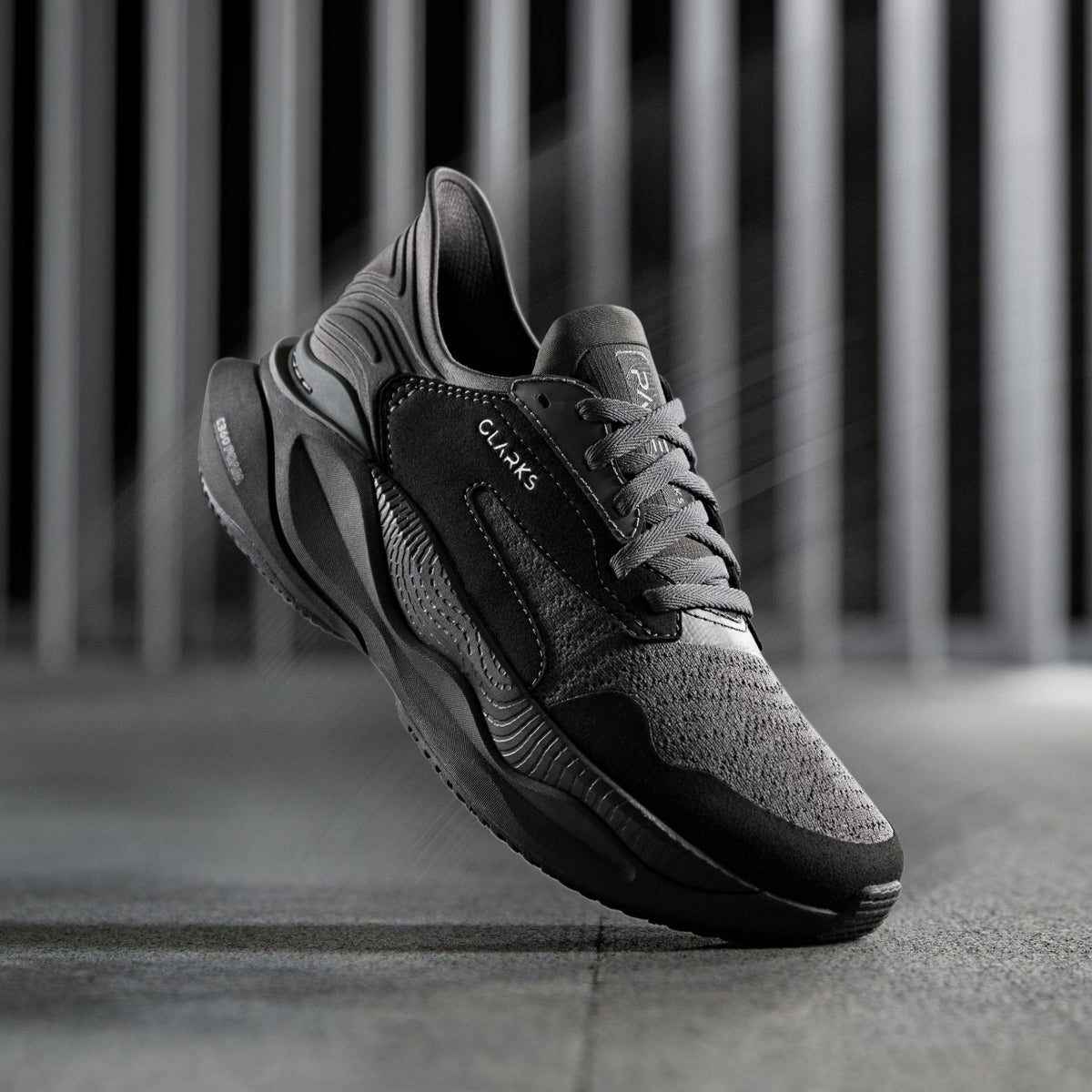 Clarks Top Pick / Clarks Pace Black