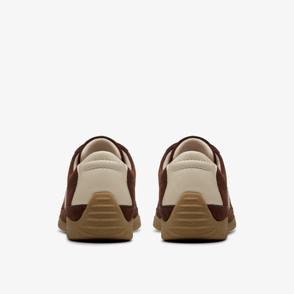 Clarks Deals / Meridor Lo Brown Suede
