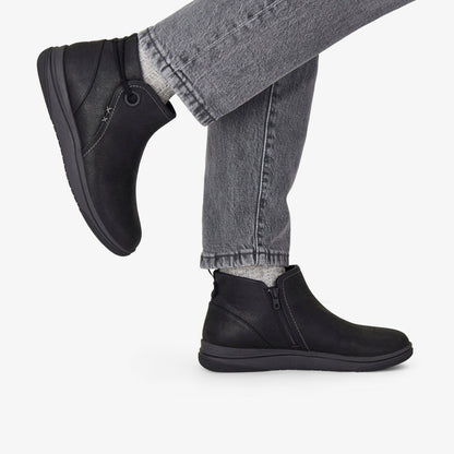 Clarks Best Seller / Brinkley Derby Black