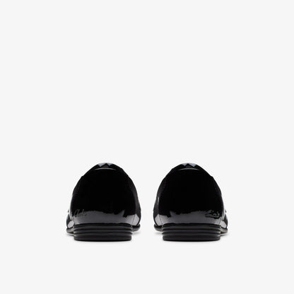 Clarks Premium / Finja Loafer Older Black Patent