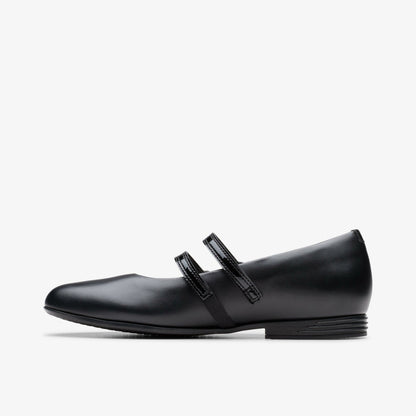 Clarks New / Finja Bar Youth Black Leather