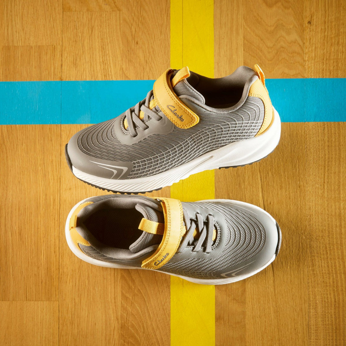 Clarks Deals / Deyes Dash Kid Grey Synthetic