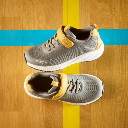 Clarks Deals / Deyes Dash Kid Grey Synthetic