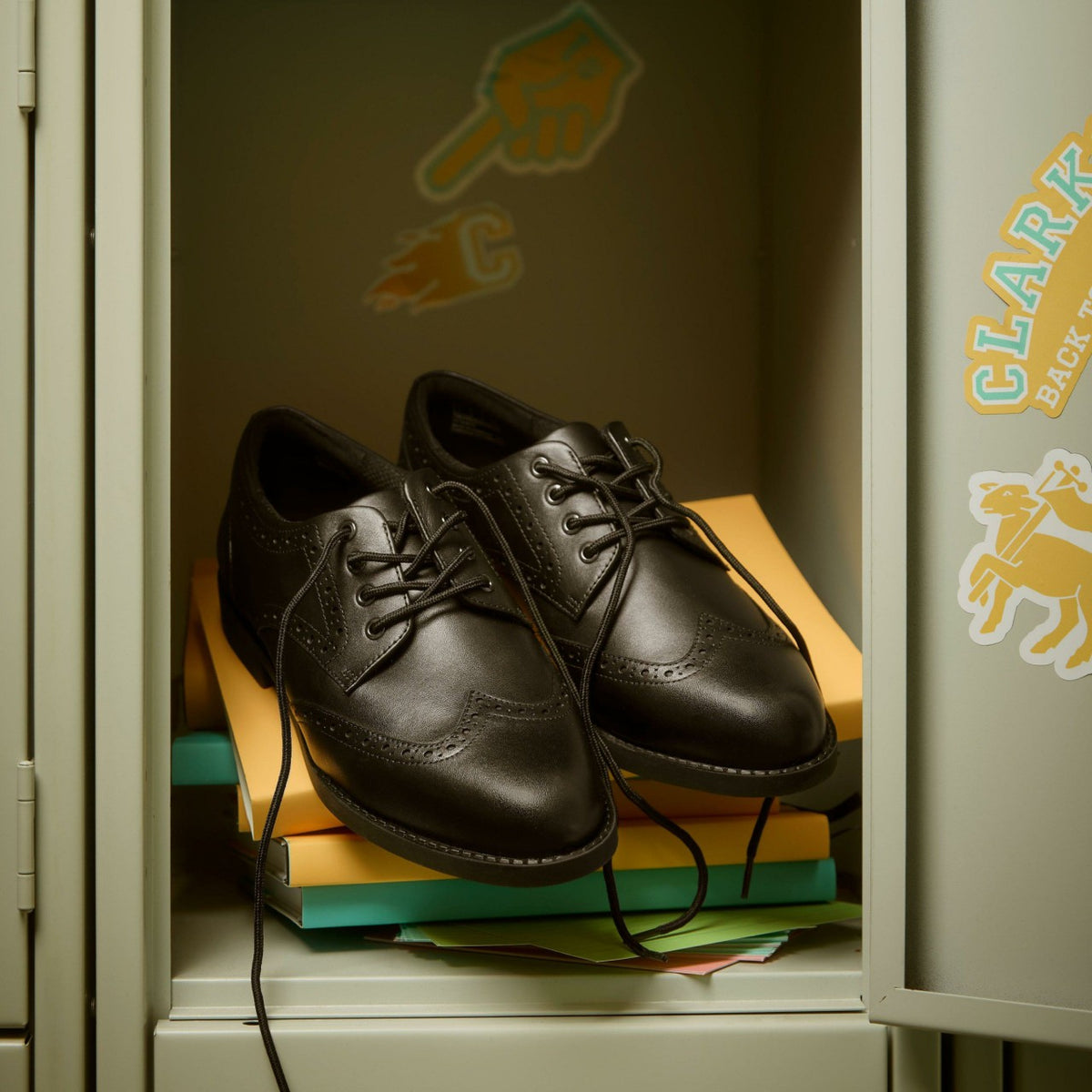 Clarks Best Price / Tapa Pure Youth Black Leather