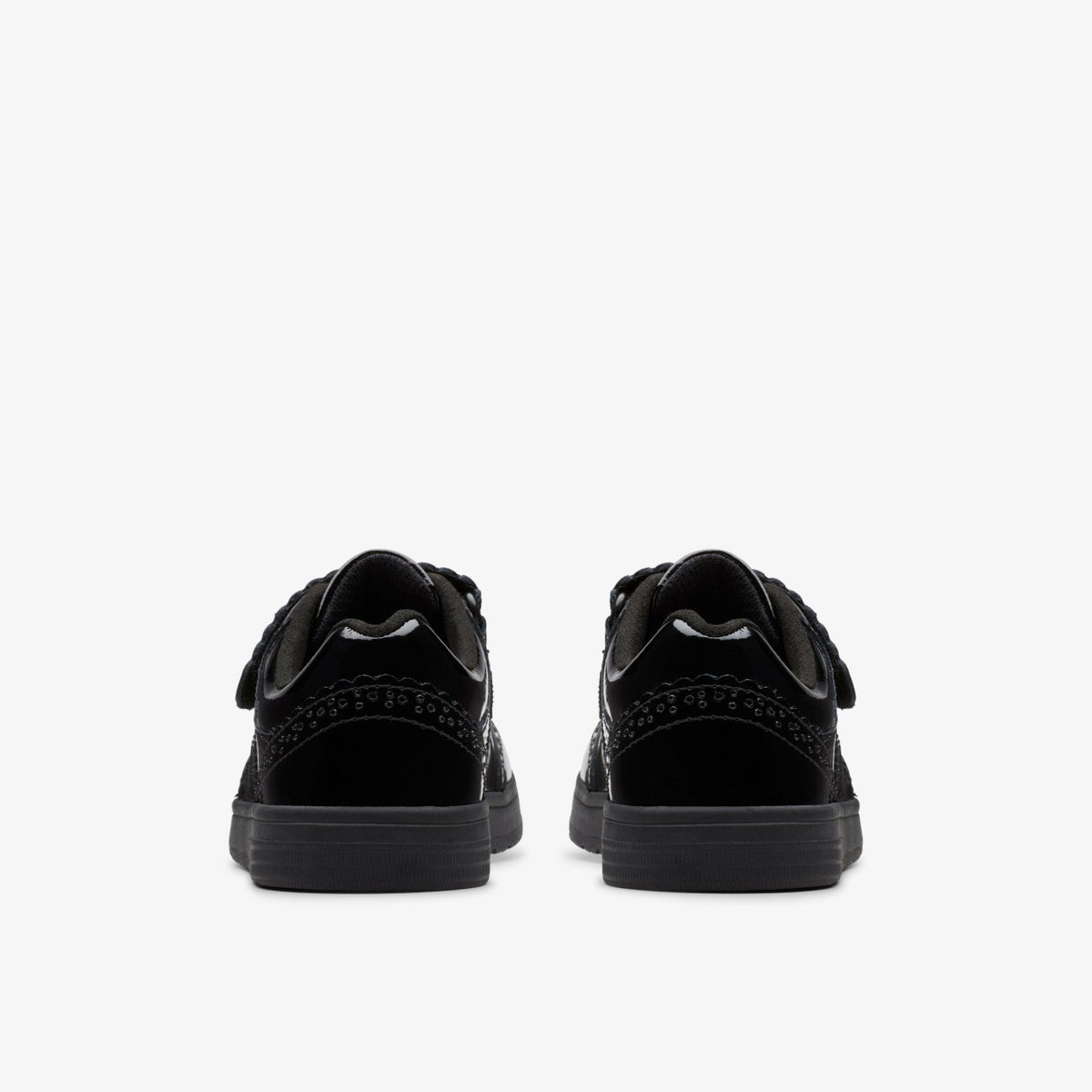 Clarks Quality / Disco Skip Kid Black Patent