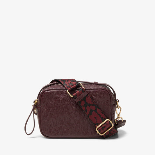 Clarks Featured / Camera Cross Burgundy Leather