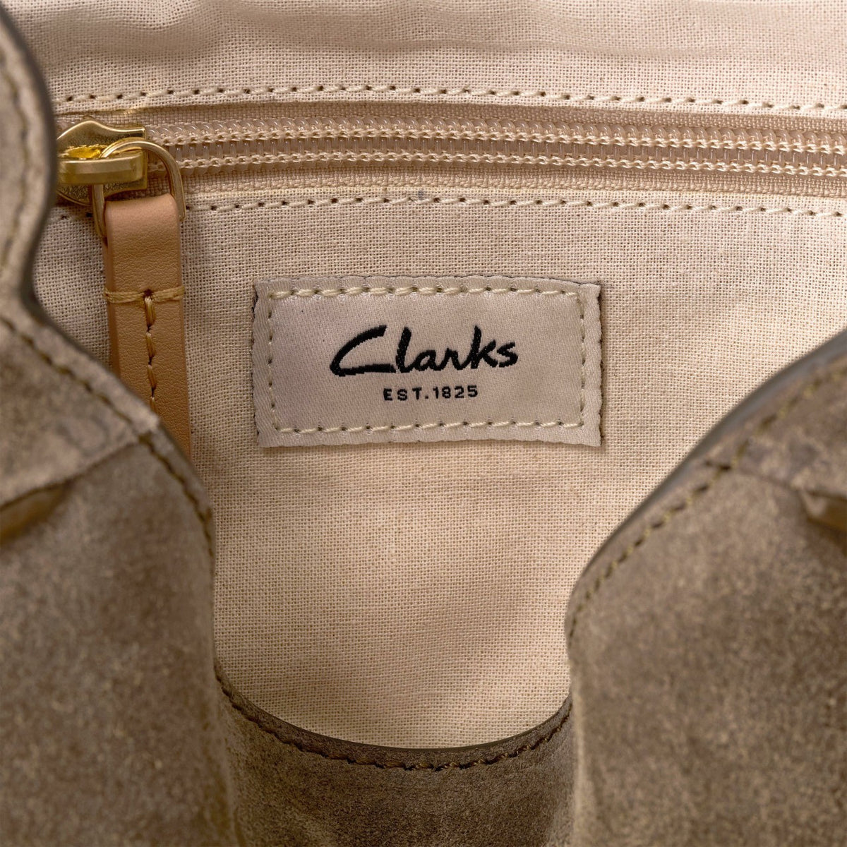 Clarks Customer Favorite / Utility Saddle Olive Suede
