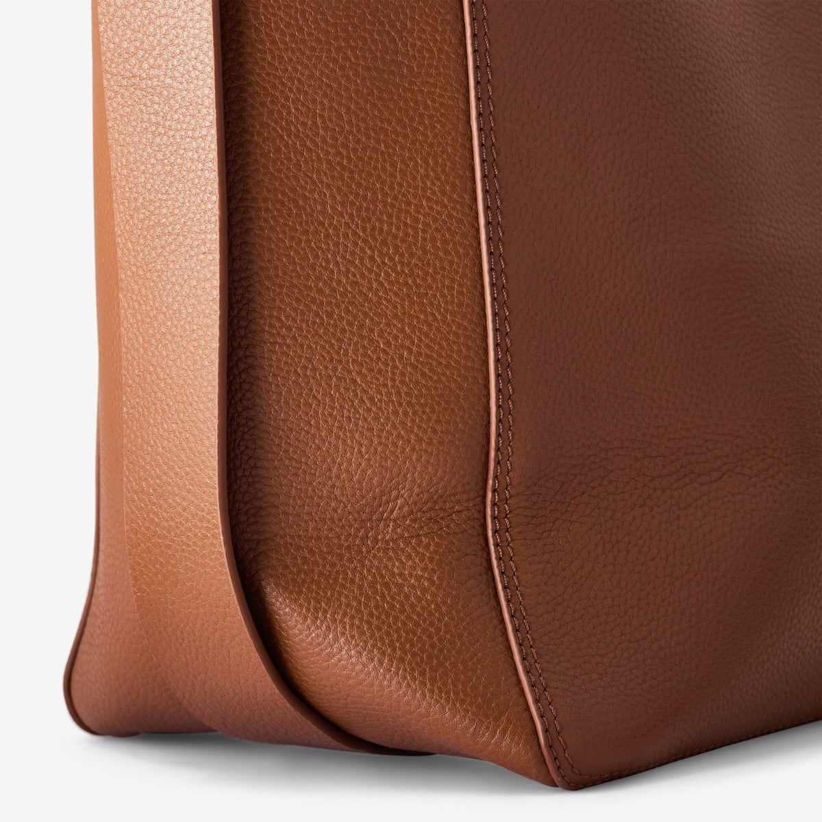 Clarks Best Seller / Bucket Tote Tan Leather