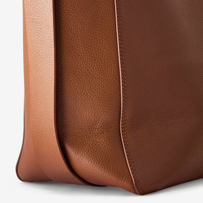 Clarks Best Seller / Bucket Tote Tan Leather