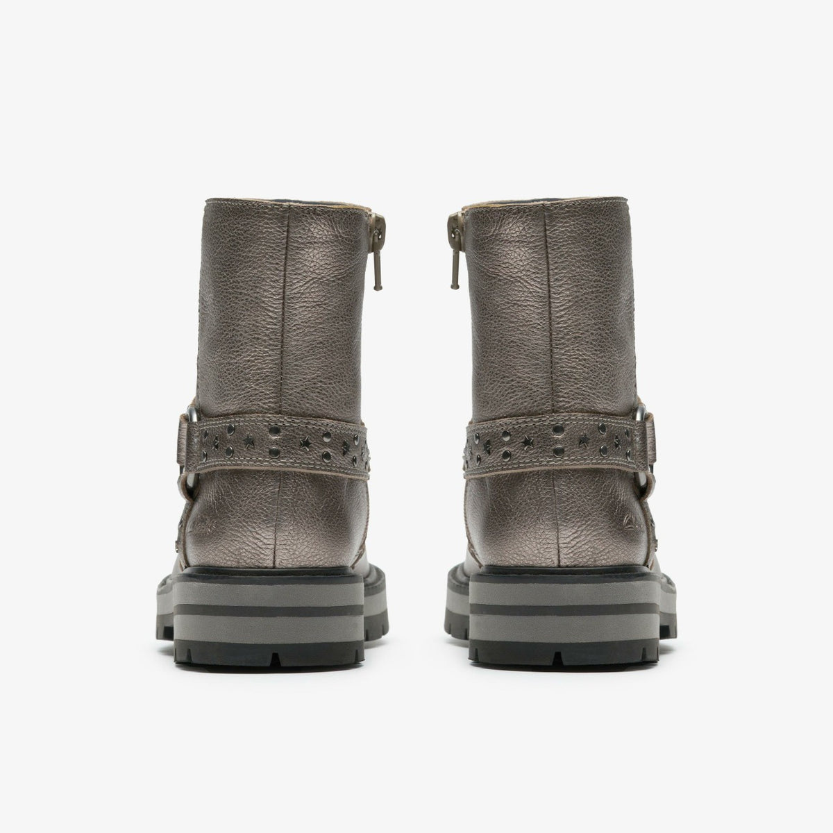 Clarks Sale / Prague Shine Kid Pewter Metallic