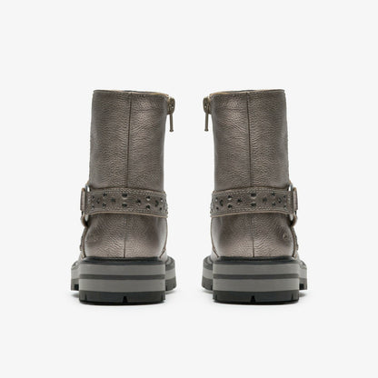 Clarks Sale / Prague Shine Kid Pewter Metallic