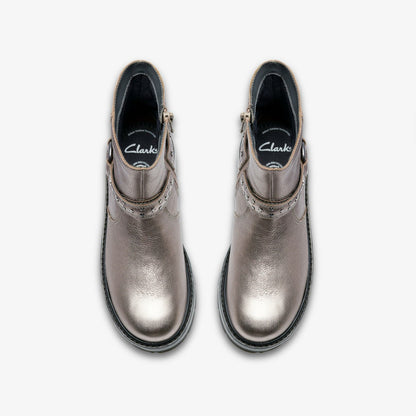 Clarks Sale / Prague Shine Kid Pewter Metallic