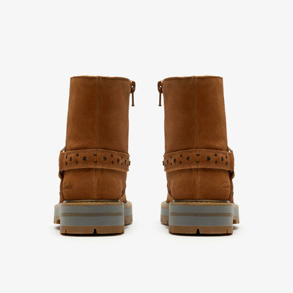 Clarks Deals / Prague Shine Kid Tan Suede