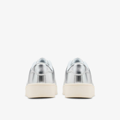 Clarks New / Barley Step Youth Silver Metallic