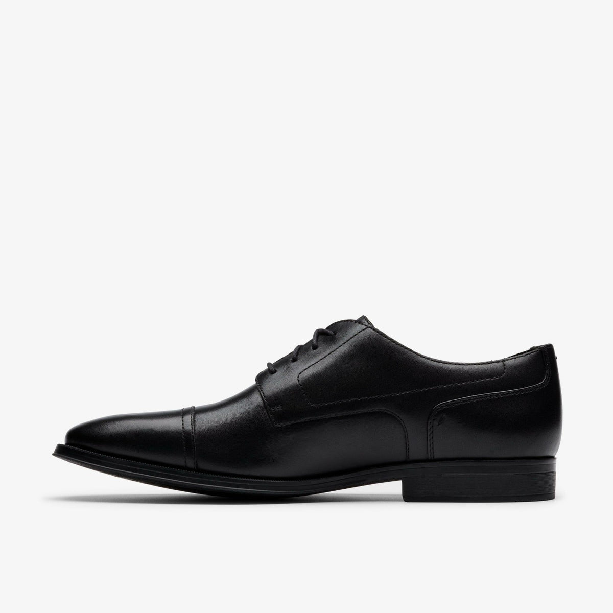 Clarks Recommended / Paulton Cap Black Leather
