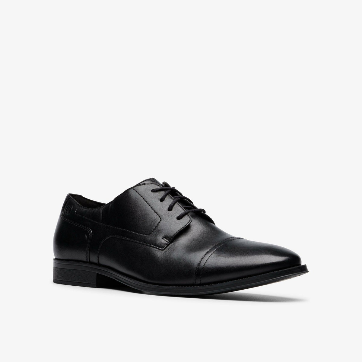 Clarks Recommended / Paulton Cap Black Leather