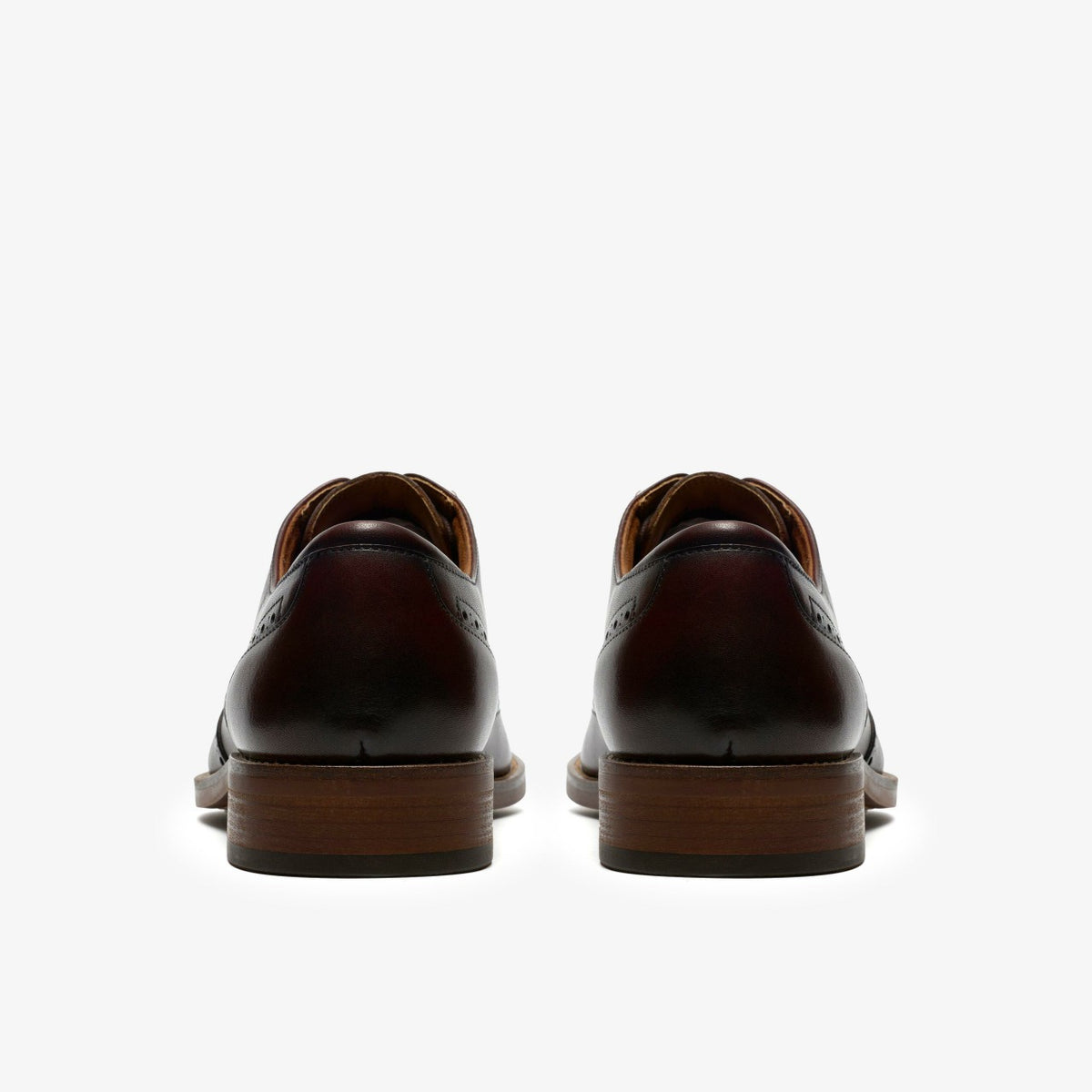 Clarks Discount / Craft Remi Tip Brown Leather