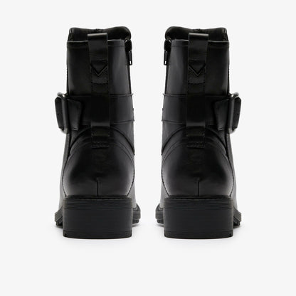 Clarks Special Offer / Hearth Buckle Black Leather