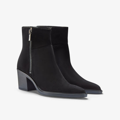 Clarks Latest / Jesse Zip Black Suede