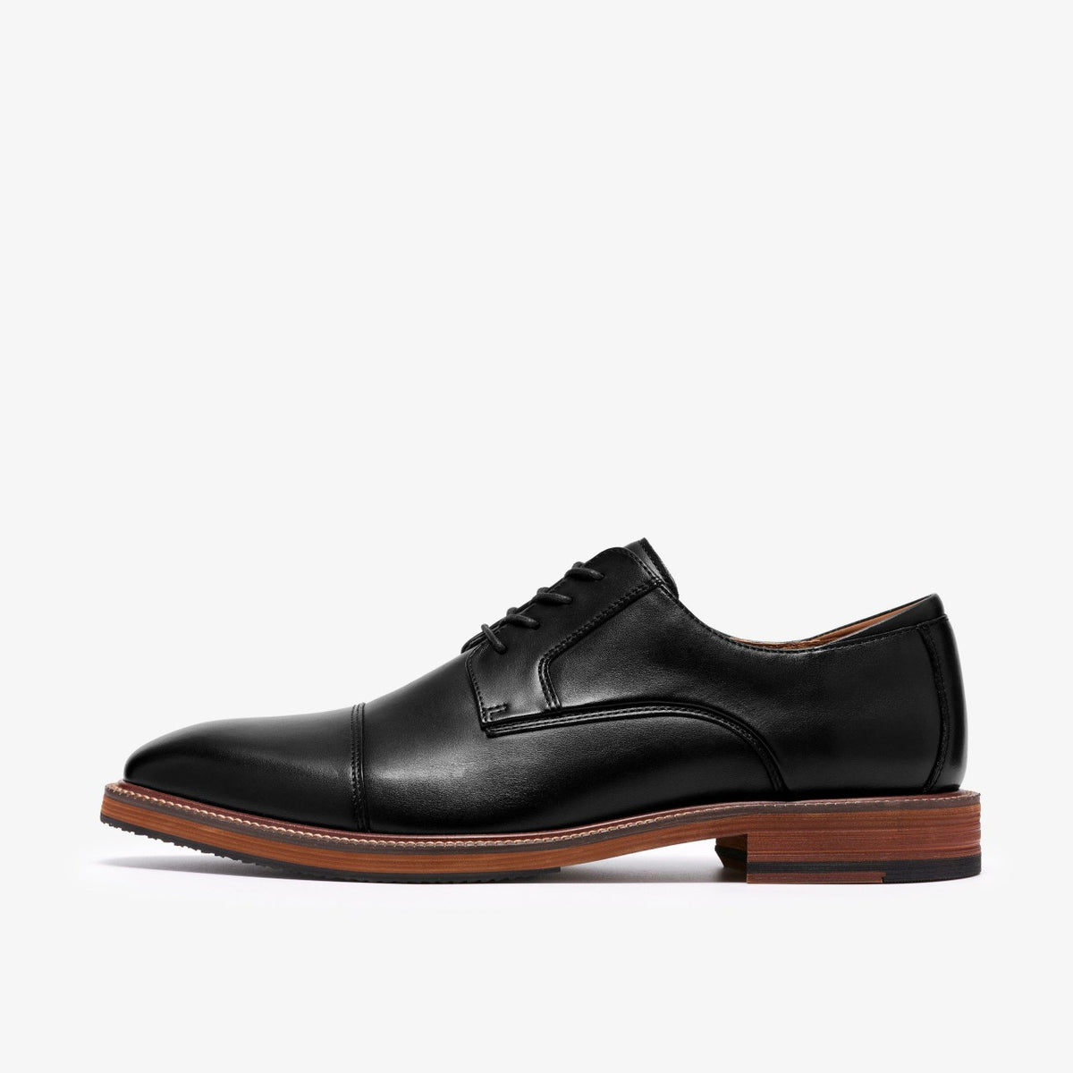Clarks Sale / Craft Emile Black Leather